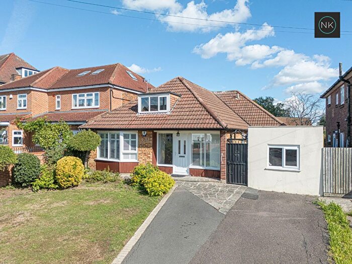 4 Bedroom Bungalow For Sale In Glengall Road, Woodford Green, Essex, IG8