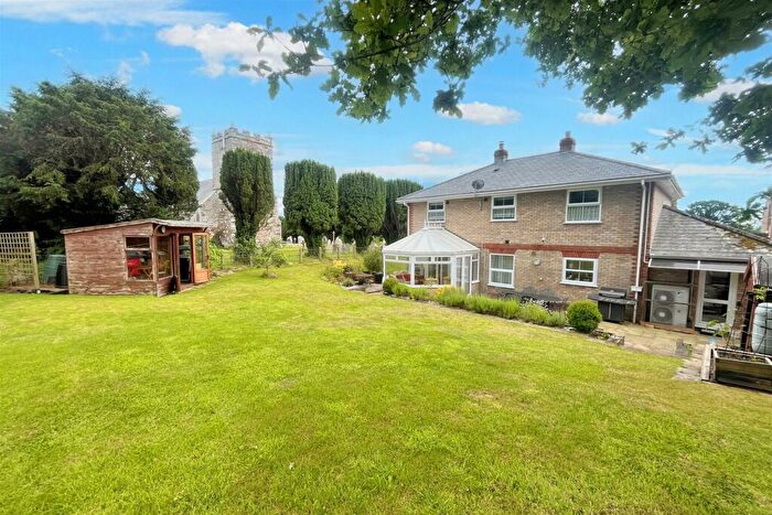 4 Bedroom Detached House For Sale In Bloxworth, BH20