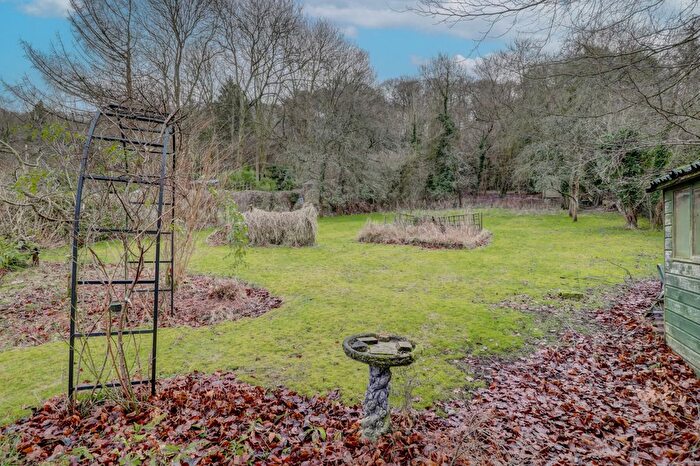 4 Bedroom Bungalow For Sale In Stonecrop, Perks Lane, Prestwood, Great Missenden, HP16