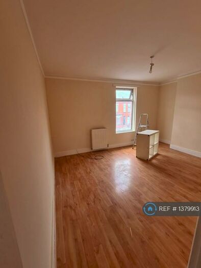 2 Bedroom Terraced House To Rent In Barton Road, Stretford, Manchester, M32