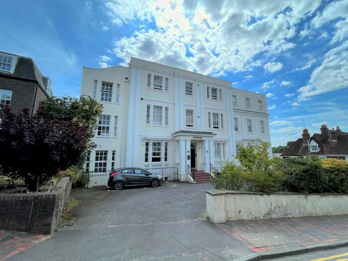 2 Bedroom Flat To Rent In Mount Sion, Tunbridge Wells, Kent, TN1