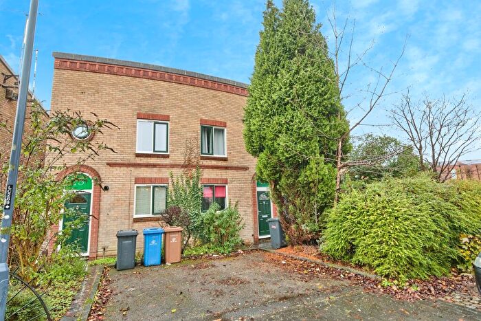 2 Bedroom Terraced House For Sale In Wellington Crescent, Derby, DE1