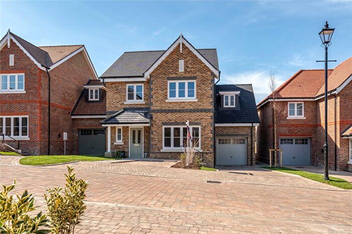 5 Bedroom Detached House For Sale In Leopard Lane, Purley On Thames, Reading, RG8