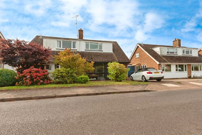 3 Bedroom Semi-Detached House For Sale In Willow Close, Spratton, Northampton, NN6