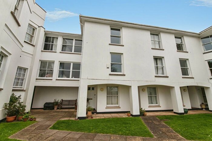 3 Bedroom Property For Sale In Colleton Crescent, Exeter, EX2