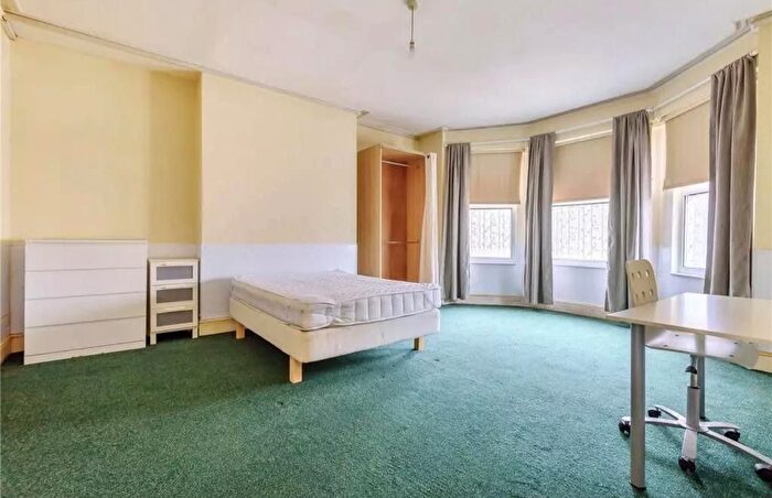 9 Bedroom Terraced House To Rent In Belle Vue Road, Leeds, West Yorkshire, LS3