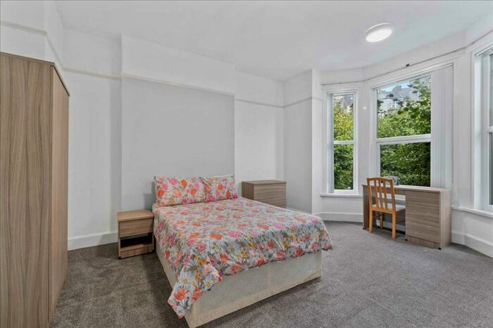 10 Bedroom Terraced House To Rent In Houndiscombe Road, Plymouth, PL4