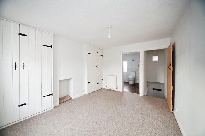 1 Bedroom Property To Rent In High Street, Toddington, Dunstable, LU5