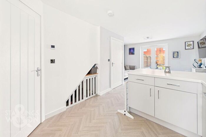 3 Bedroom Terraced House For Sale In Ladys Mantle Way, Easton, Norwich, NR9