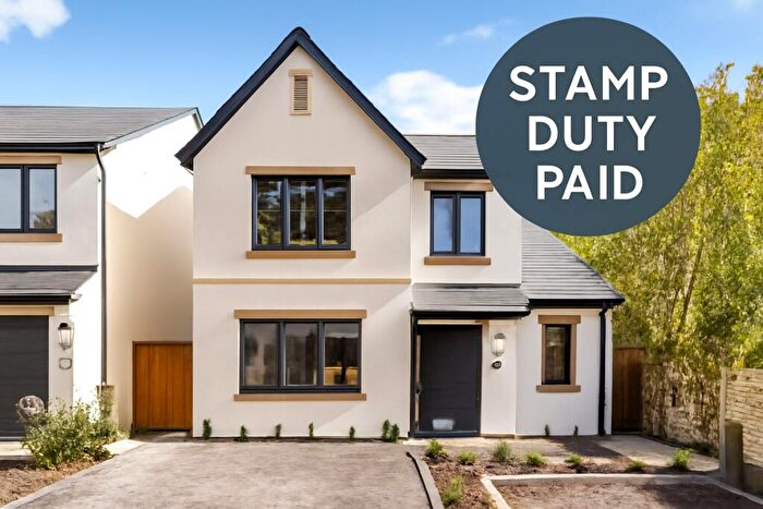 4 Bedroom Detached House For Sale In Cleevelands Drive, Cheltenham, GL50