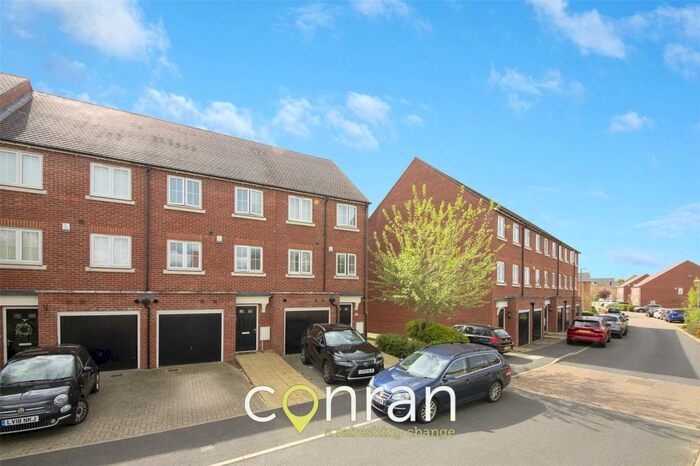 4 Bedroom Terraced House To Rent In Ravens Dene, Chislehurst, BR7