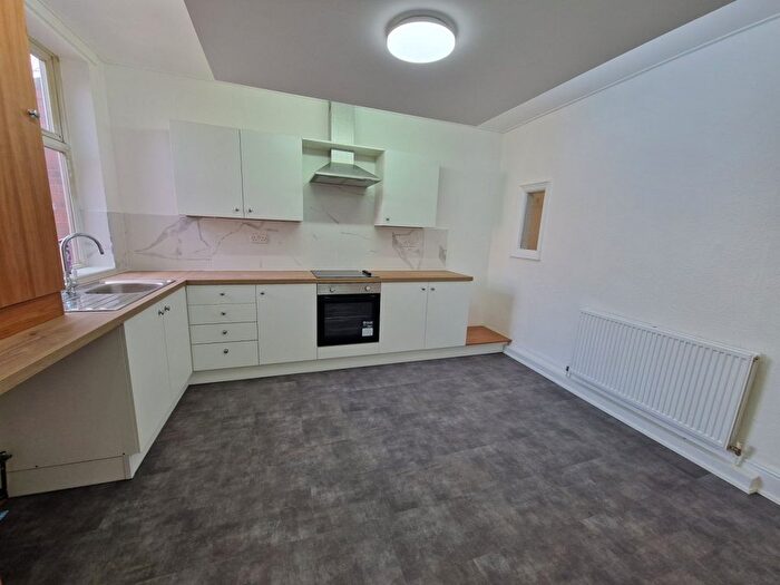 2 Bedroom Maisonette To Rent In Firth Park Road, Firth Park, S5