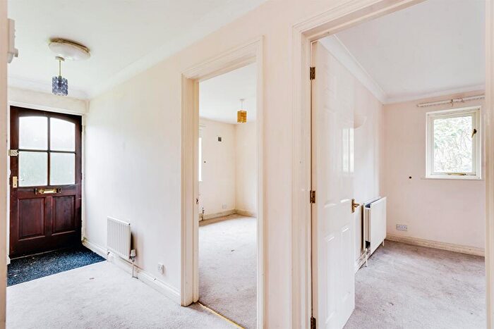 2 Bedroom Detached Bungalow For Sale In Dorchester Close, Headington, Oxford, OX3