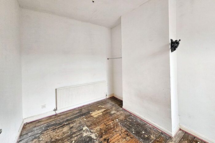 3 Bedroom Terraced House For Sale In Greville Street, Longsight, Manchester, M13