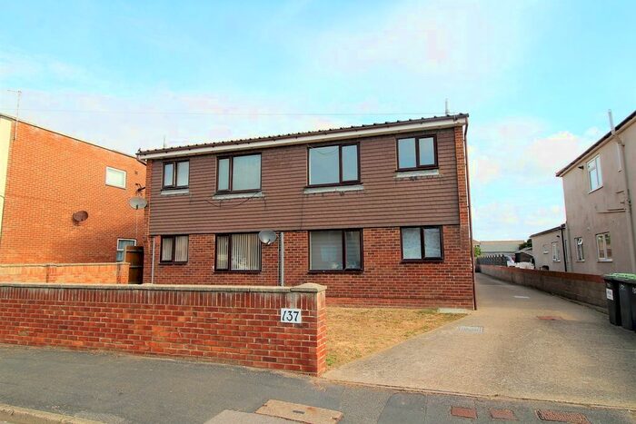 1 Bedroom Flat To Rent In Southwood Road, Hayling Island, PO11