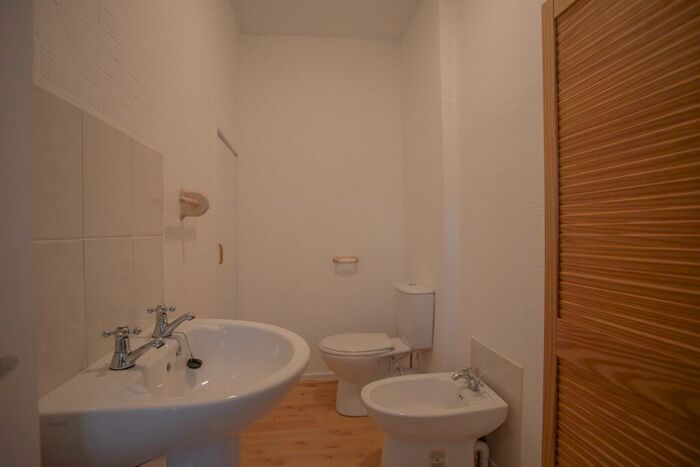 4 Bedroom Terraced House To Rent In Whitehill Avenue, Kirkintilloch, Glasgow, G66