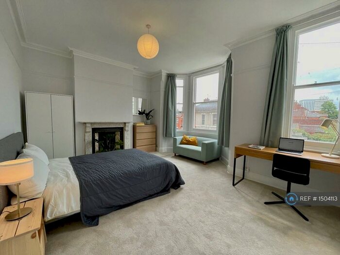 6 Bedroom Terraced House To Rent In Regent Street, Coventry, CV1