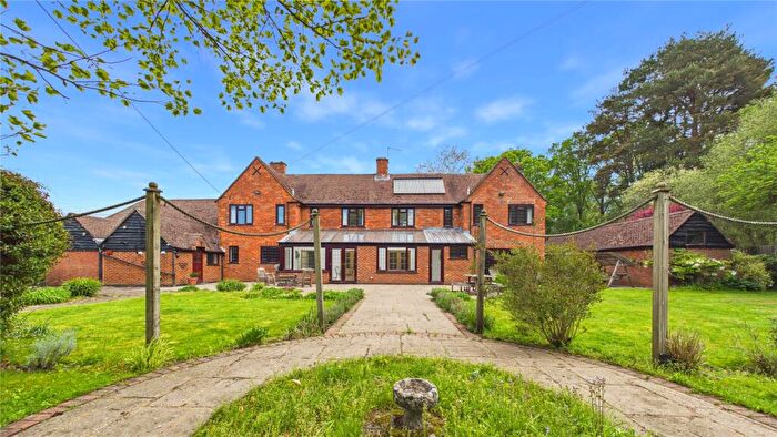 5 Bedroom Detached House For Sale In Gracious Pond Road, Chobham, Woking, Surrey, GU24
