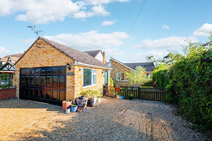 4 Bedroom Detached Bungalow For Sale In Franklin Road, North Fambridge, CM3