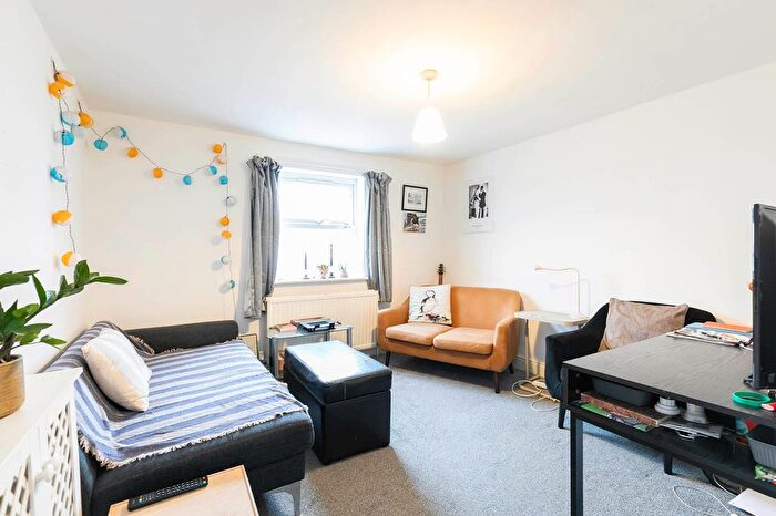 1 Bedroom Flat To Rent In Sutherland Avenue, London, W9