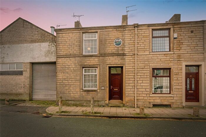 1 Bedroom Flat For Sale In Keighley Road, Colne, Lancashire, BB8