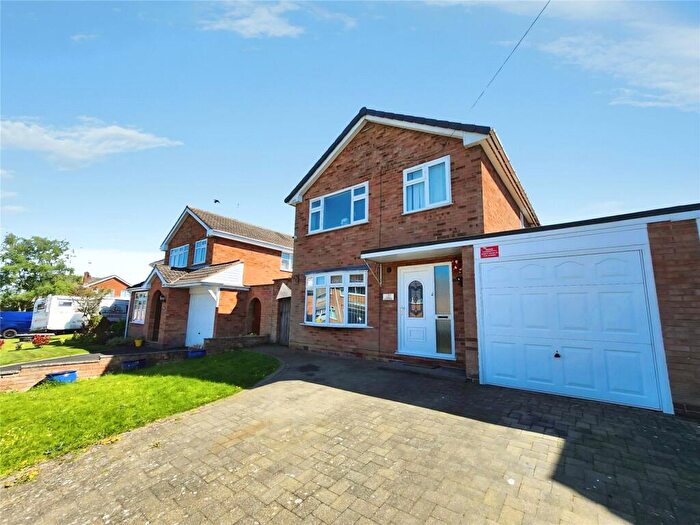 3 Bedroom Detached House For Sale In Malvern Avenue, Nuneaton, Warwickshire, CV10