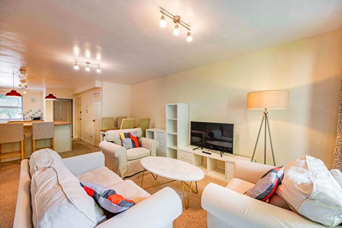 2 Bedroom Apartment To Rent In Park Valley, Nottingham, NG7