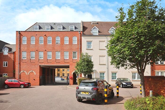 1 Bedroom Flat For Sale In Peoples Place, Banbury, OX16