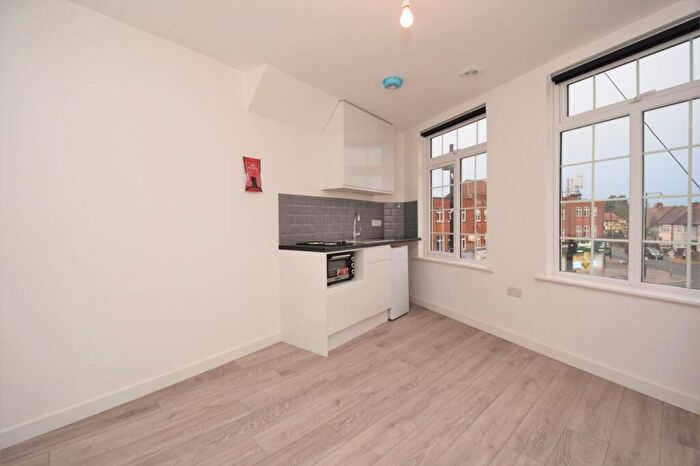 Studio For Sale In Victoria Road, Ruislip, HA4