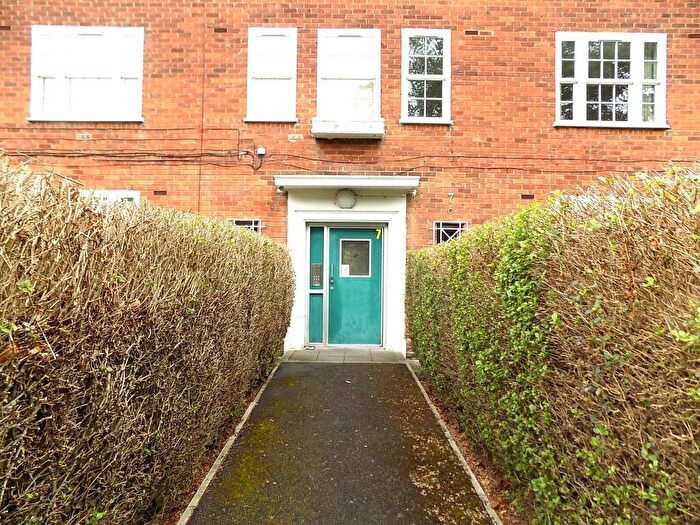 2 Bedroom Apartment To Rent In Waverley Road, Sefton Park, Liverpool, L17