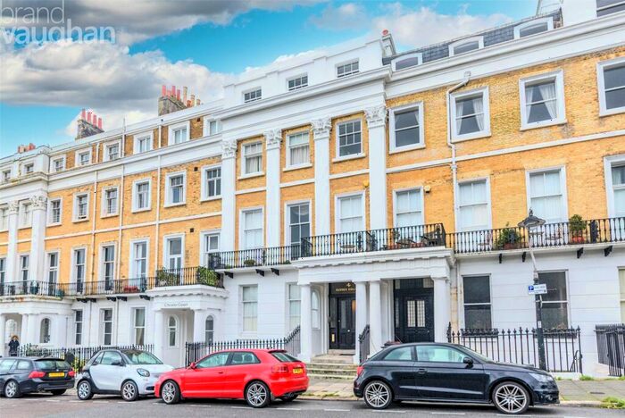 2 Bedroom Flat To Rent In Sussex Square, Kemp Town, Brighton, East Sussex, BN2