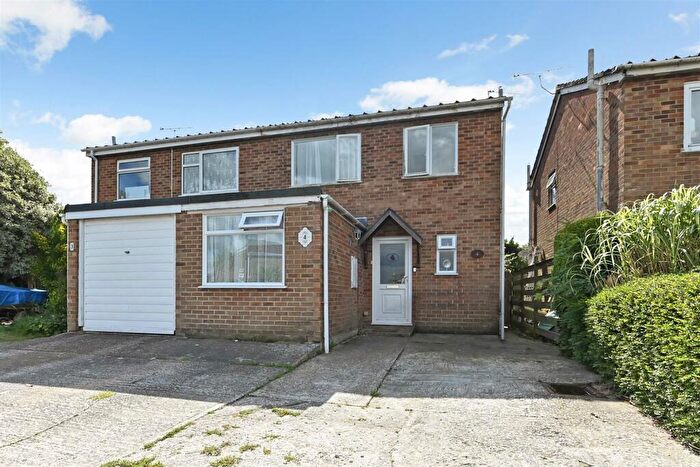 4 Bedroom Semi-Detached House To Rent In Addison Way, Bognor Regis, PO22