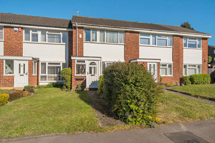 3 Bedroom Terraced House For Sale In Gumping Road, Orpington, BR5