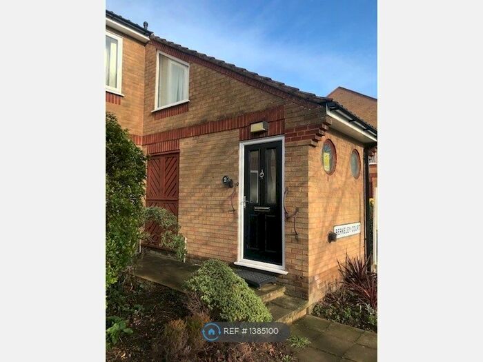 2 Bedroom Flat To Rent In Ryhall Road, Stamford, PE9