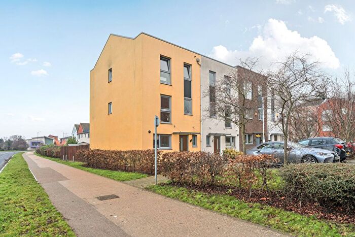 5 Bedroom End Terrace House For Sale In Shiers Avenue, Dartford, Kent, DA1