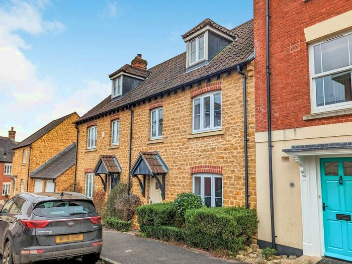 3 Bedroom Town House To Rent In Dunstan Street, Sherborne, Dorset, DT9
