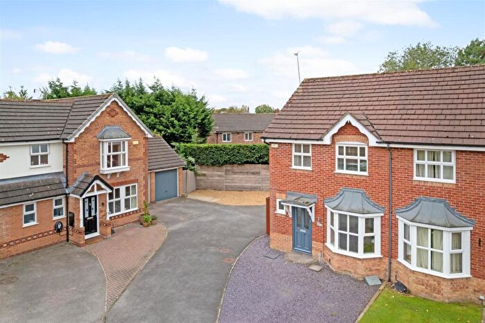 3 Bedroom Mews For Sale In Hazelmere Close, Hartford, Northwich, CW8