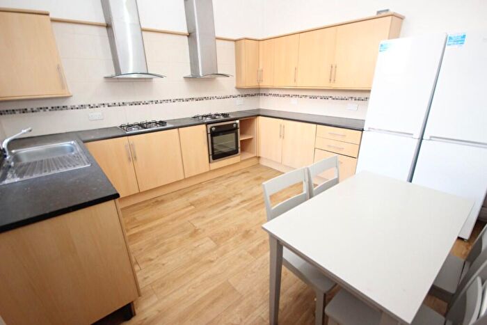 7 Bedroom Terraced House To Rent In Langdale Road, Liverpool, Merseyside, L15