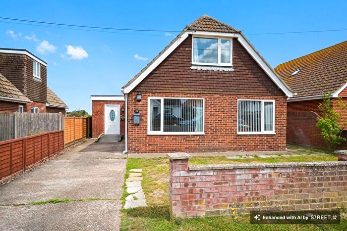 4 Bedroom Detached House For Sale In Roberts Road, Greatstone, TN28