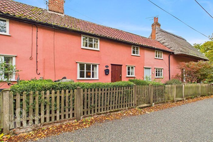 2 Bedroom Cottage For Sale In The Street, Thornham Magna, Eye, IP23