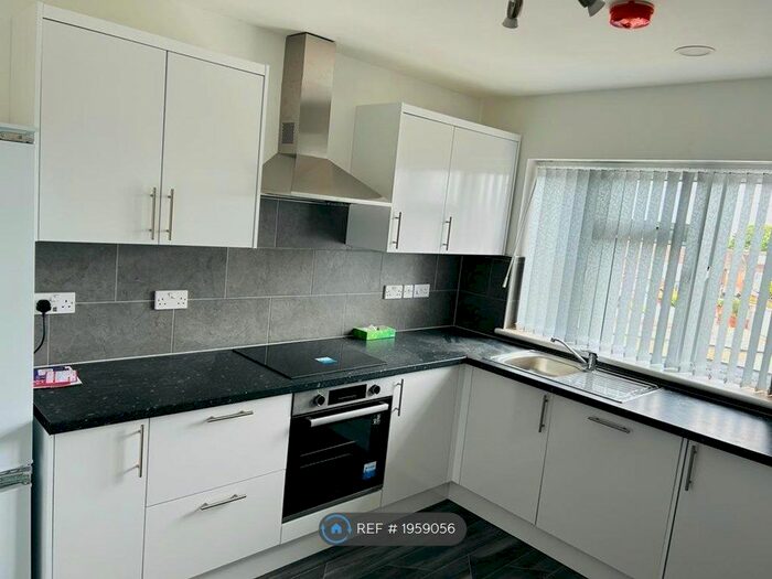 2 Bedroom Flat To Rent In Sewall Highway, Coventry, CV2