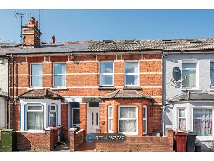 6 Bedroom Terraced House To Rent In Norfolk Road, Reading, RG30