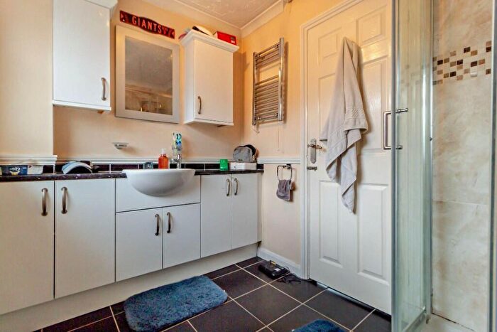 2 Bedroom Bungalow For Sale In Tithe Avenue, Beck Row, Bury St Edmunds, IP28