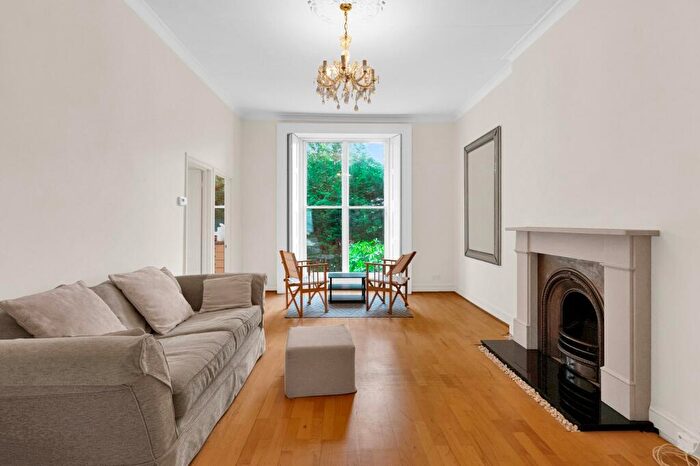 2 Bedroom Flat To Rent In St Augustines Road, Camden, NW1