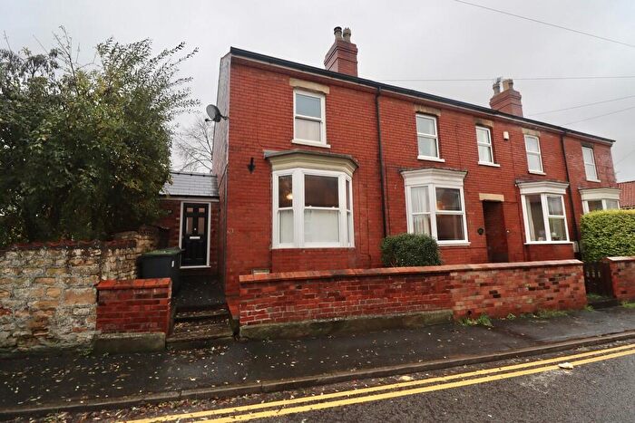 2 Bedroom End Of Terrace House For Sale In Main Road, Washingborough, LN4