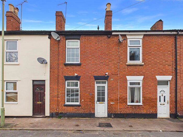 2 Bedroom Terraced House For Sale In New Street, Gloucester, GL1