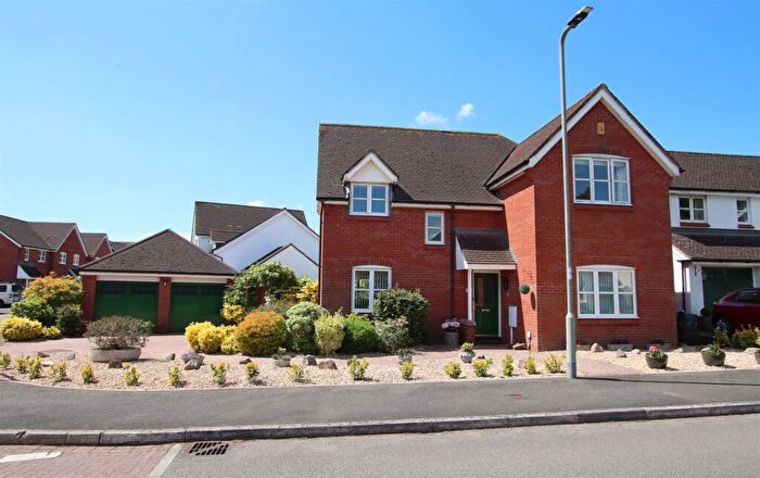 4 Bedroom Detached House For Sale In Ashclyst View, Broadclyst, Exeter, EX5