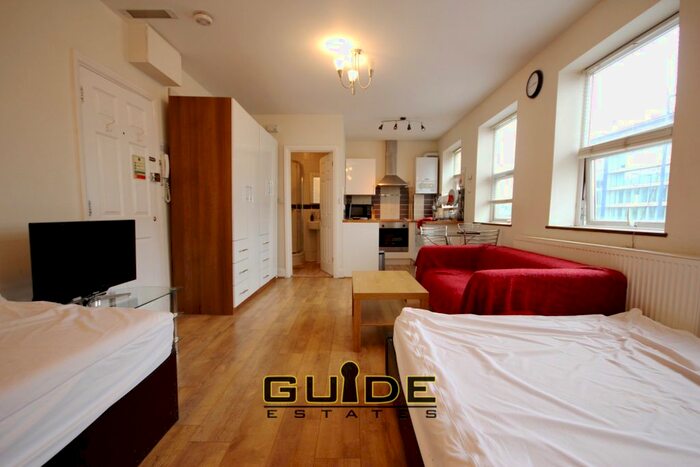 Studio To Rent In Bath Road, Hounslow, TW5