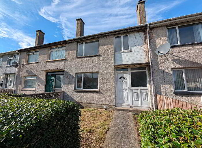 3 Bedroom Mid Terraced House For Sale In Ballaghbeg Park, Newcastle, BT33