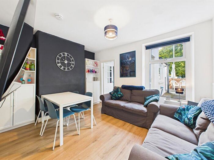 4 Bedroom Private Halls To Rent In Railway Street, Lancaster, LA1